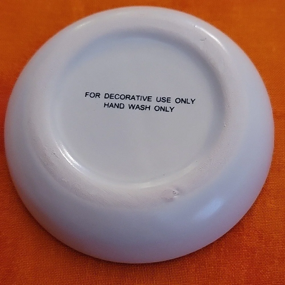 White Ring Dish with Black Ring Design New